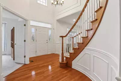 2415 Wembley Court, Gurnee, IL 60031 - Photo 7