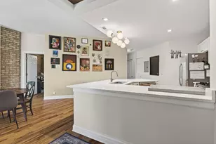 1245 W George St, Chicago, IL 60657 - Photo 11