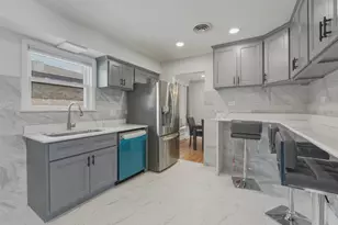 8901 Moody Ave, Morton Grove, IL 60053 - Photo 5