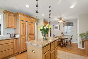 209 E Washington Ave, Lake Bluff, IL 60044 - Photo 9