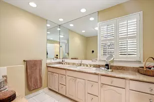 209 E Washington Ave, Lake Bluff, IL 60044 - Photo 17