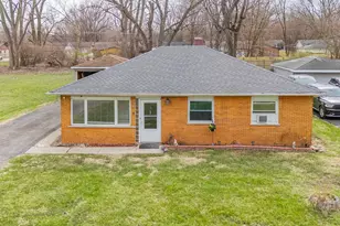 15316 Parkside Dr, Markham, IL 60428 - Photo 1