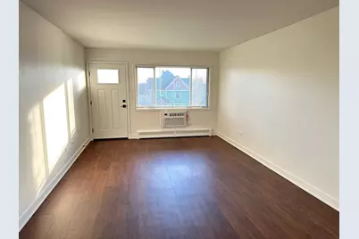 222 S Tryon Street #6, Woodstock, IL 60098 - Photo 7