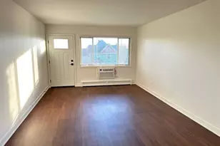 222 S Tryon St, Woodstock, IL 60098 - Photo 7