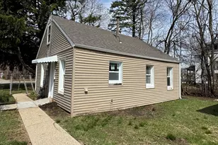 2824 School St, Rockford, IL 61101 - Photo 5