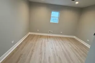 8219 S Honore St, Chicago, IL 60620 - Photo 21