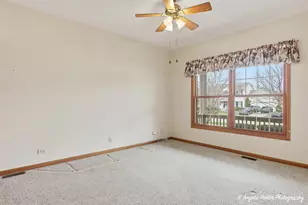 517 Sawgrass Ln, Hampshire, IL 60140 - Photo 25