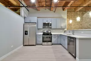 11 E Illinois St, Chicago, IL 60611 - Photo 3