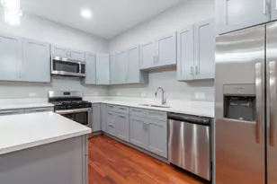 23 W Hubbard St, Chicago, IL 60654 - Photo 3