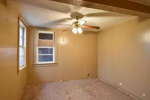 310 N 1st St, Fairbury, IL 61739 - Photo 13