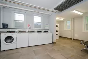 1521 W Sherwin Ave, Chicago, IL 60626 - Photo 15