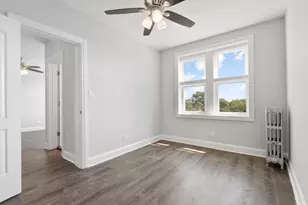 1521 W Sherwin Ave, Chicago, IL 60626 - Photo 7