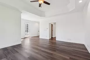 6605 Oakwood Manor Dr, Crystal Lake, IL 60012 - Photo 23