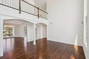 6605 Oakwood Manor Dr, Crystal Lake, IL 60012 - Photo 11