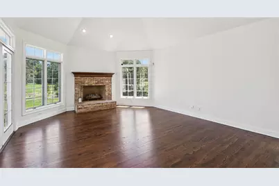 6605 Oakwood Manor Drive, Crystal Lake, IL 60012 - Photo 13