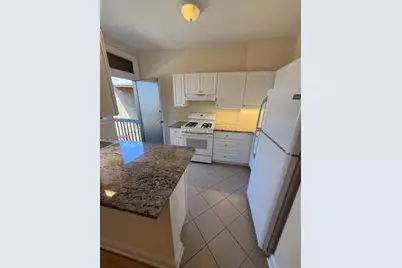 1742 W Estes Avenue #211, Chicago, IL 60626 - Photo 3