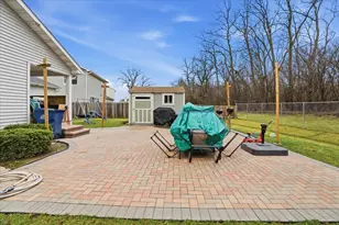 1624 Arrington Dr, North Chicago, IL 60064 - Photo 21