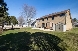 611 Prairie View Ln, Hinckley, IL 60520 - Photo 35