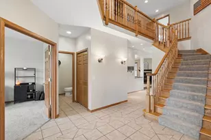 611 Prairie View Ln, Hinckley, IL 60520 - Photo 5