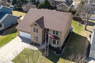 611 Prairie View Ln, Hinckley, IL 60520 - Photo 3