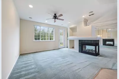 2556 Camberley Circle #2-813, Westchester, IL 60154 - Photo 9