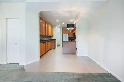 2556 Camberley Circle #2-813, Westchester, IL 60154 - Photo 7