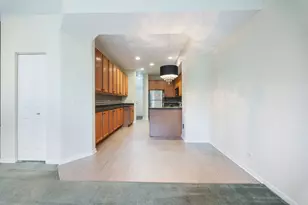 2556 Camberley Cir, Westchester, IL 60154 - Photo 7