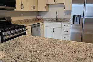 922 Old Willow Rd, Prospect Heights, IL 60070 - Photo 17