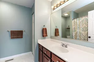4951 Thistle Ln, Lake in the Hills, IL 60156 - Photo 17