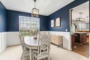 4951 Thistle Ln, Lake in the Hills, IL 60156 - Photo 5