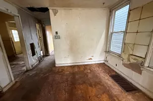 7919 S Escanaba Ave, Chicago, IL 60617 - Photo 3