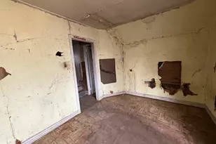 7919 S Escanaba Ave, Chicago, IL 60617 - Photo 9