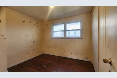 9061 S Parnell Avenue, Chicago, IL 60620 - Photo 19