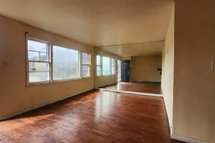 9061 S Parnell Ave, Chicago, IL 60620 - Photo 5