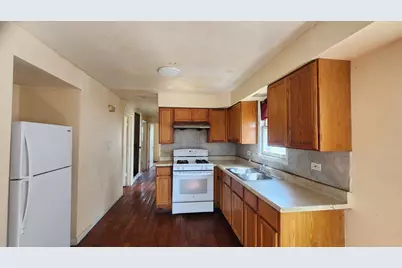 9061 S Parnell Avenue, Chicago, IL 60620 - Photo 7