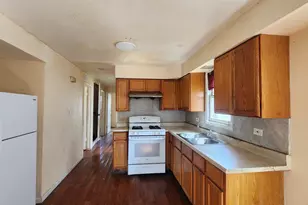 9061 S Parnell Ave, Chicago, IL 60620 - Photo 7