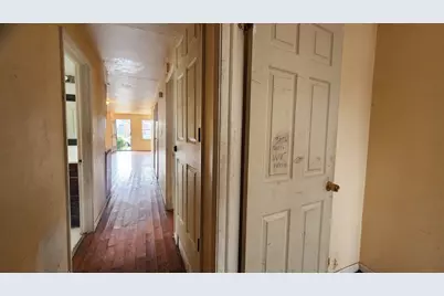 9061 S Parnell Avenue, Chicago, IL 60620 - Photo 21