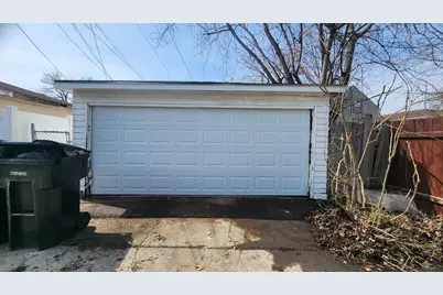9061 S Parnell Avenue, Chicago, IL 60620 - Photo 35