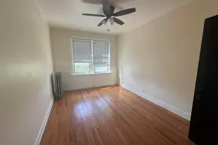 8 Adams St, Oak Park, IL 60304 - Photo 5