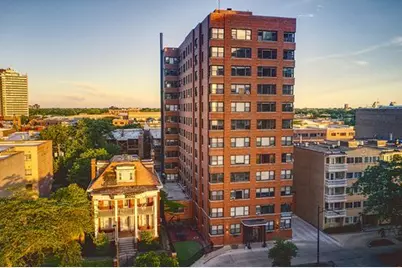 5858 N Sheridan Road #806, Chicago, IL 60660 - Photo 1