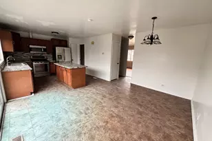 1373 Greenbrook Ct, Hanover Park, IL 60133 - Photo 5