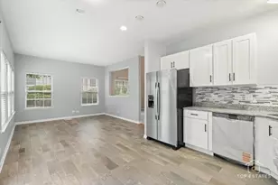 452 Jamestown Ct, Aurora, IL 60502 - Photo 7