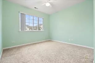 452 Jamestown Ct, Aurora, IL 60502 - Photo 19