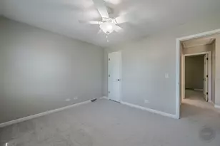 634 Brooklyn Dr, Aurora, IL 60502 - Photo 31