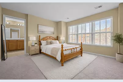 702 N Keystone Lane, Vernon Hills, IL 60061 - Photo 7