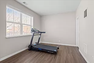 702 N Keystone Ln, Vernon Hills, IL 60061 - Photo 9