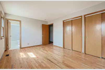 [Address not provided], Skokie, IL 60076 - Photo 11