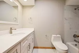 [Address not provided], Skokie, IL 60076 - Photo 17