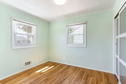 8630 45th Street, Lyons, IL 60534 - Photo 11