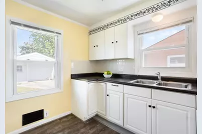 8630 45th Street, Lyons, IL 60534 - Photo 5
